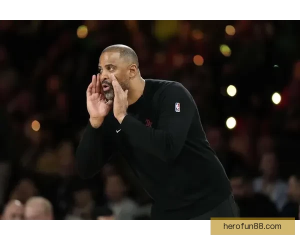 被NBA选中二十年后，他重返赛场再现传奇风采